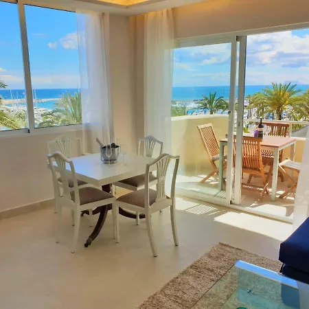 Appartement Fantastic In Front Of The Sea & Marina