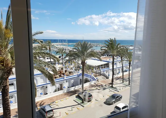 Apartment Fantastic In Front Of The Sea & Marina Estepona