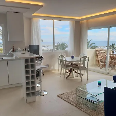 Fantastic In Front Of The Sea & Marina * Estepona