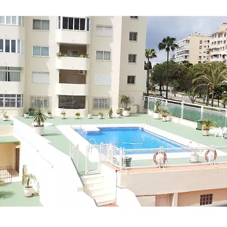 Fantastic In Front Of The Sea & Marina Apartman