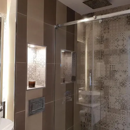 Fantastic In Front Of The Sea & Marina Apartament *