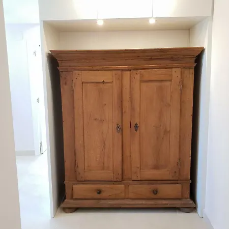 Fantastic In Front Of The Sea & Marina